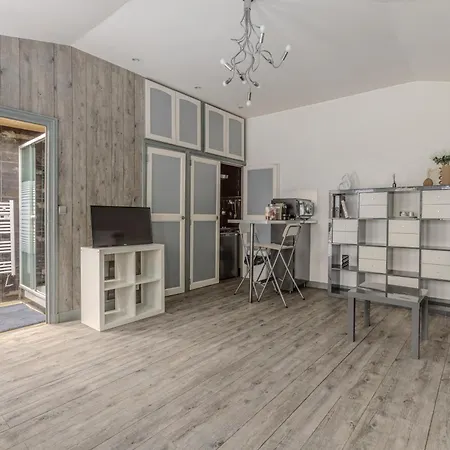 Maison De Champs-elysee Holiday home