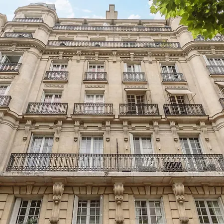 Holiday home Maison De Champs-elysee *